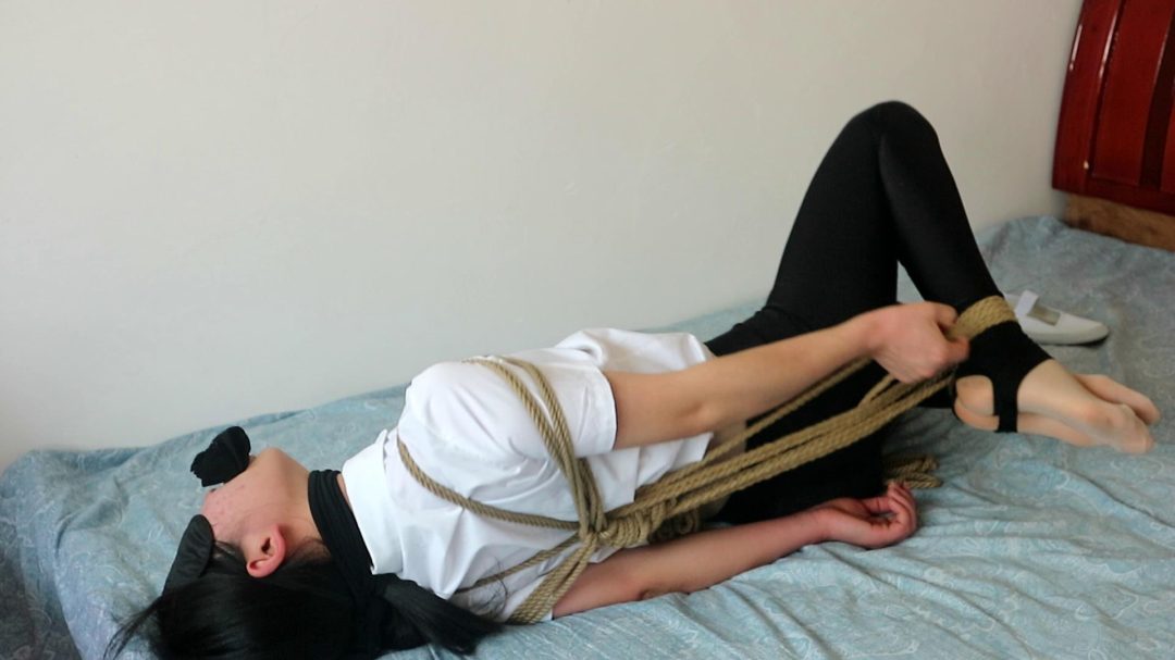 【臭脚妹妹】【库里丝】【踩脚袜】【白一带】-6