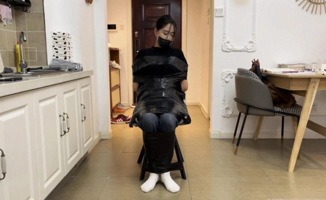 【小贺】 黑色胶带的挣扎-9