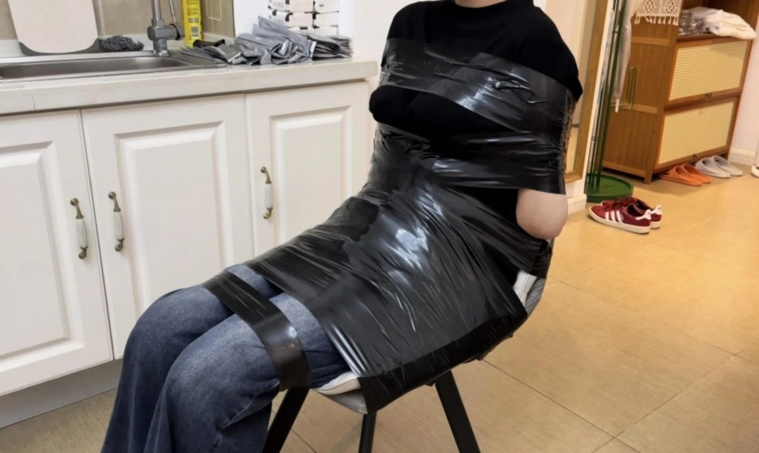 【小贺】 黑色胶带的挣扎-2