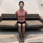 小橙的挣扎我一直很满意，再加上出众的气质，很好的身材，多角度运镜，带来最真实的挣扎感
