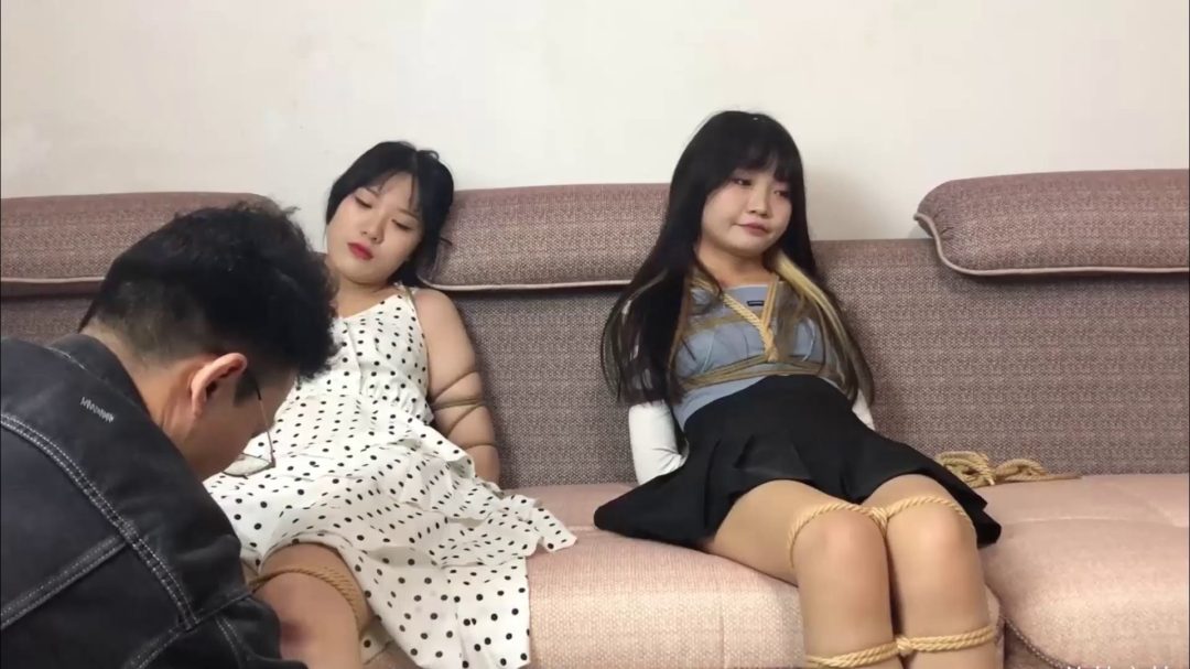 双妹捆绑放置 口球口枷堵嘴 口水滴落~海苗、敏丽-4