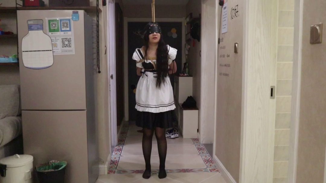 我的私人奴隶女仆（上集） 黑丝女仆装 手铐脚镣 服伺主人 绳艺捆绑 鼻钩 铁笼囚禁 驷马放置-7