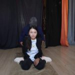 颖儿破洞牛仔裤