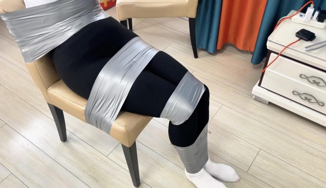 白袜瑜伽裤，与胶带的结合~-9