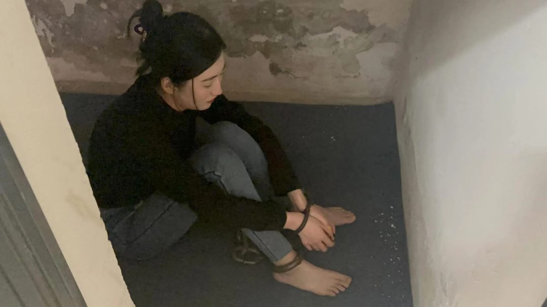 美女监狱主题体验-6