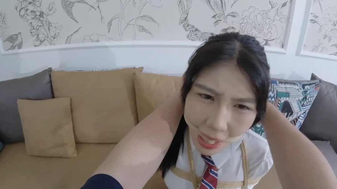 《写真馆事故》第四集 无良摄影师没经过同意就绑模特-5