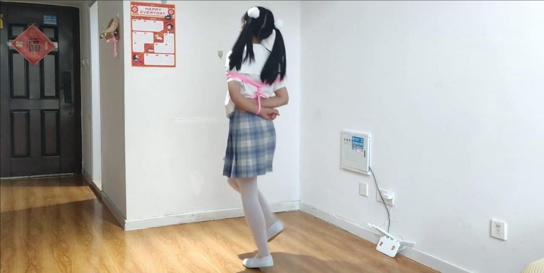 双马尾白丝jk绑起来跳猛男必看宅舞是一种什么体验？满足你一切对清纯可爱的幻想-2