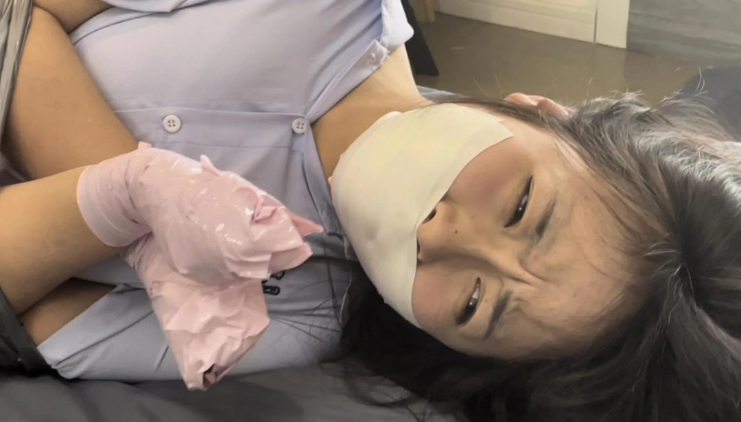 【小诺】灰色胶带的捆绑+黑色油丝挣扎-11