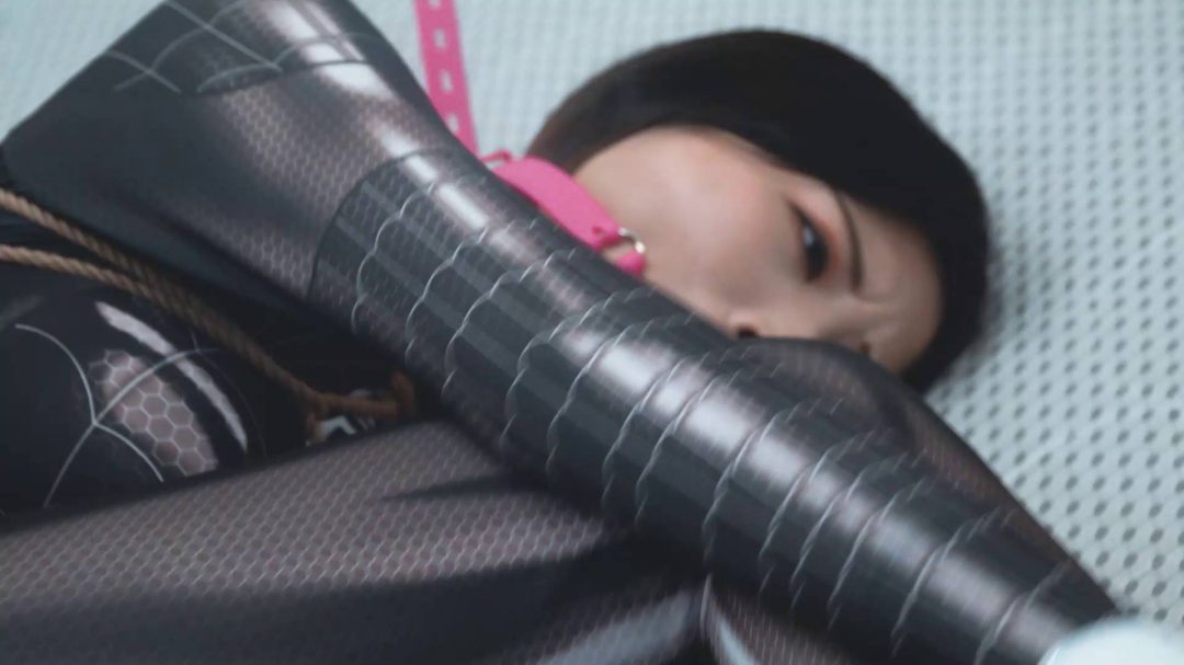 女友的新衣，黑色女蜘蛛侠束缚-8