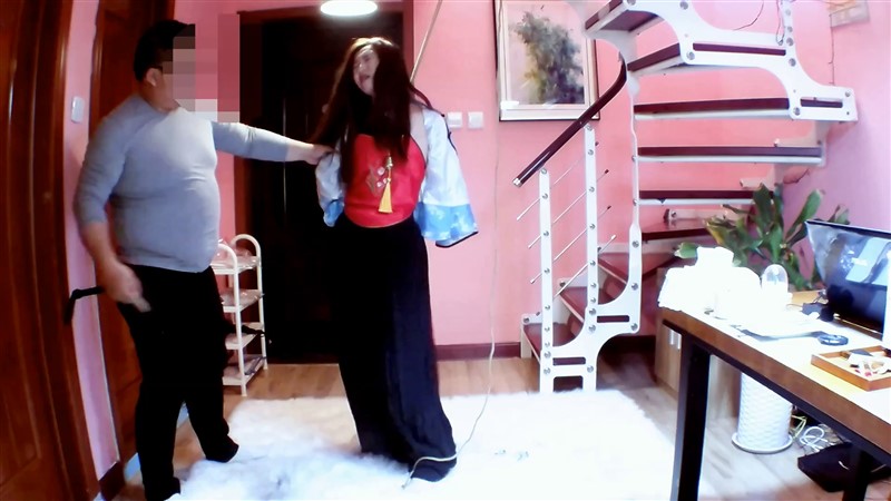 被凌辱的富家大小姐 上集-7