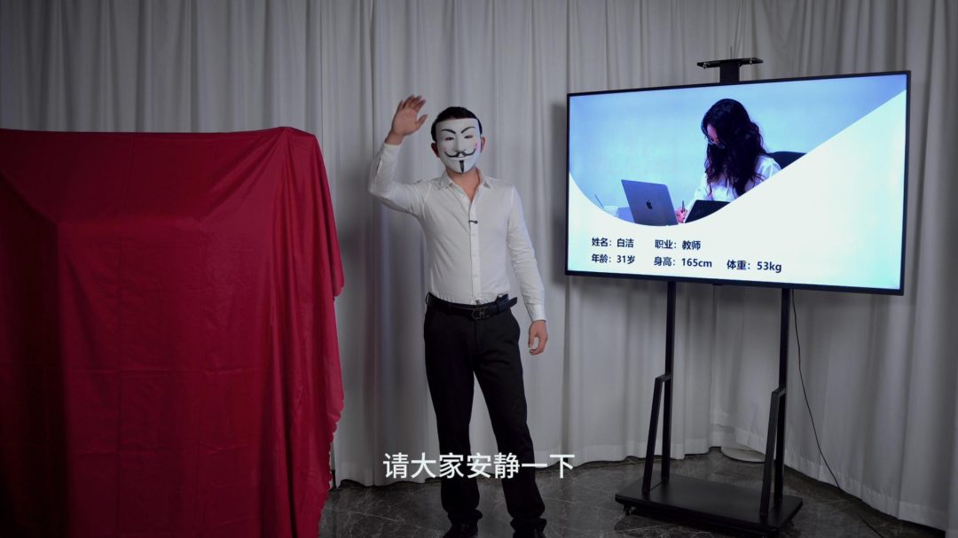 【Raymond】（江城风云番外）天胜私人会所1：成为展品的白老师（江城番外/白老师番外/痛苦姿势/放置崩溃/展品/鼻钩/颜面破坏/G钩/失禁/TK/鞭打等）-1