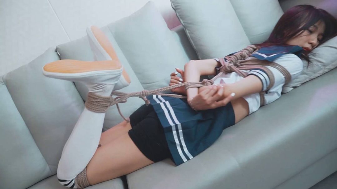 超瘦超清纯的00后氧气美少女，清新~养眼~-7