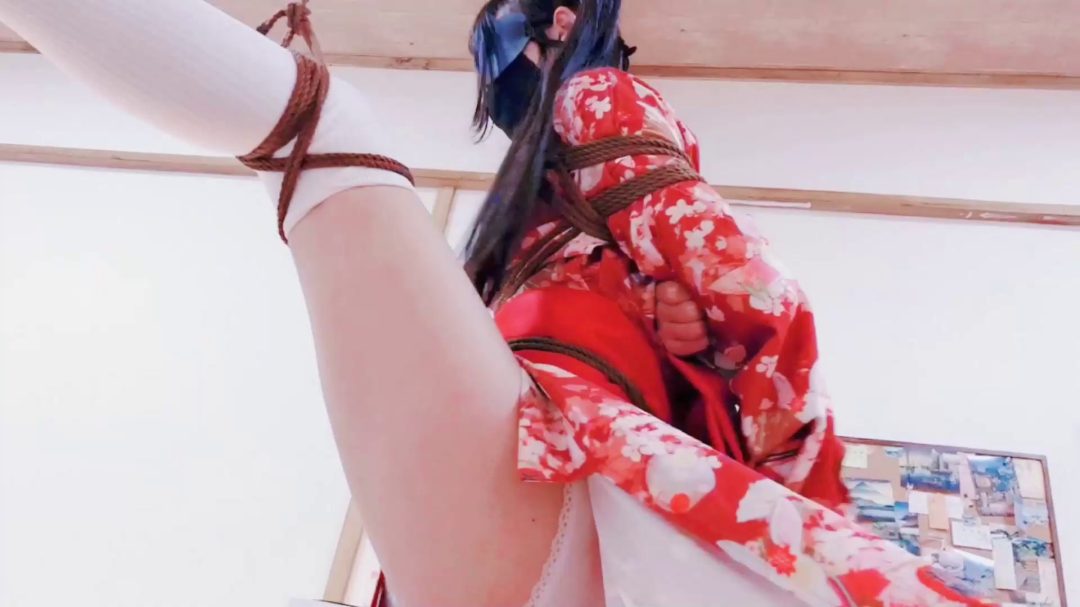 小G的和服捆绑很惊艳，肉丝、白棉袜、过膝袜藤条鞭打-4