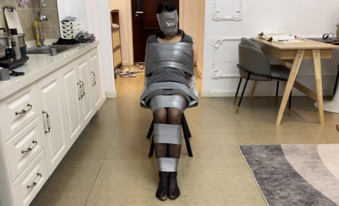 【小阳】银色胶带的紧缚~-2