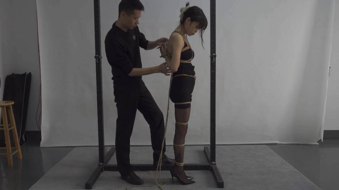 可可紧缚初体验-3