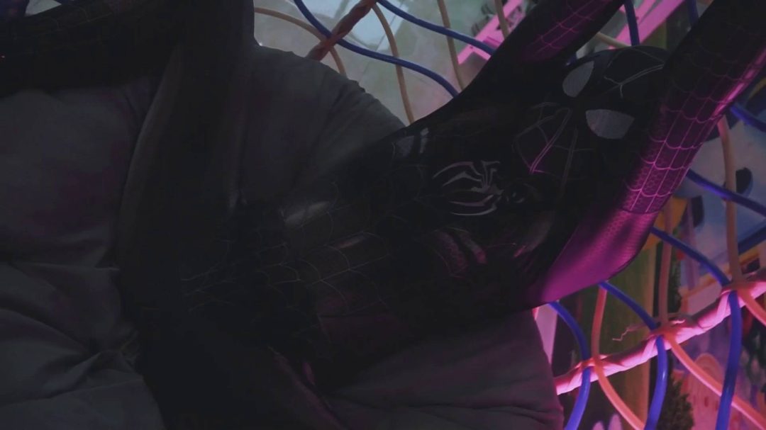 神秘人捆绑案 女高管自述御姐美女被“恶趣味”面具人绑架，求私家侦探破案-5