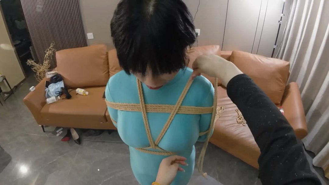 《网瘾紧缚治疗所》第五章 来了个重症患者，必须给她上强度！-6