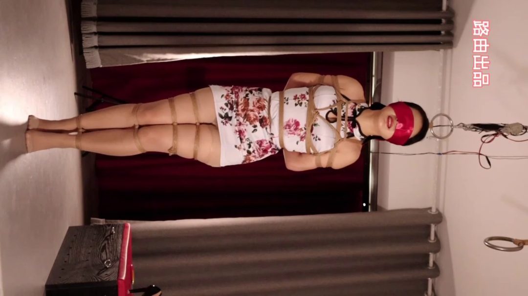 月月旗袍体验电控踮脚吊罚站-7