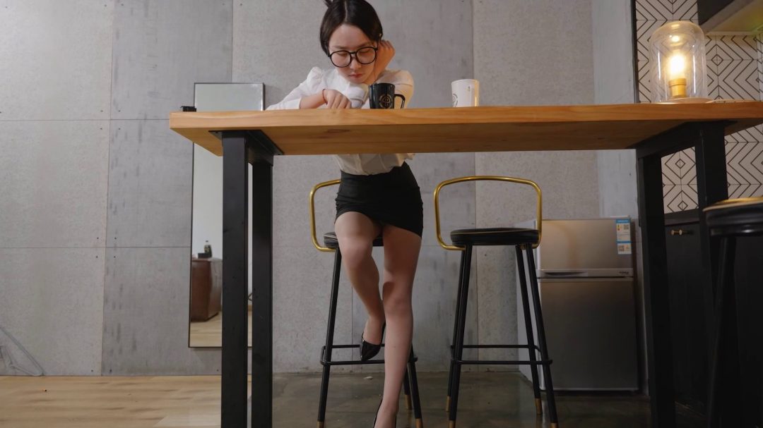 兔女郎的酒吧情缘-2