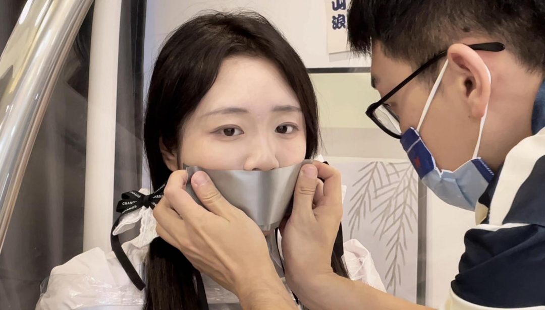 【缚艺录】【小树】美腿之友的胶带捆绑-2