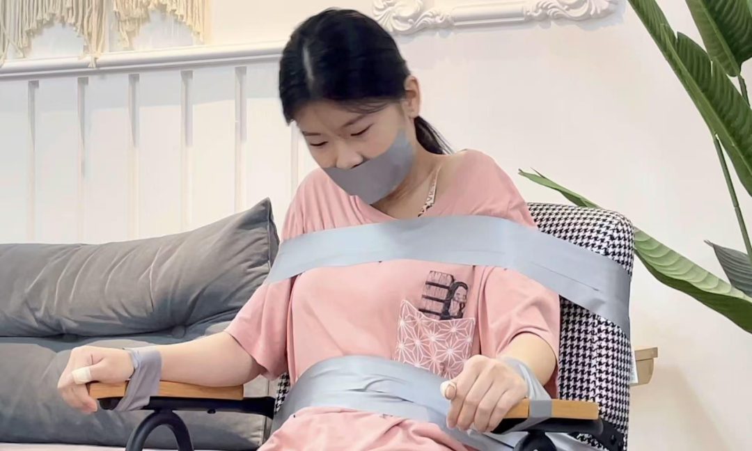 【缚艺录】】【小菲】新模小菲，胶带捆绑的体验-4