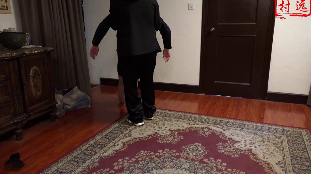 制服女蒙难记 肉丝制服女多场景-8