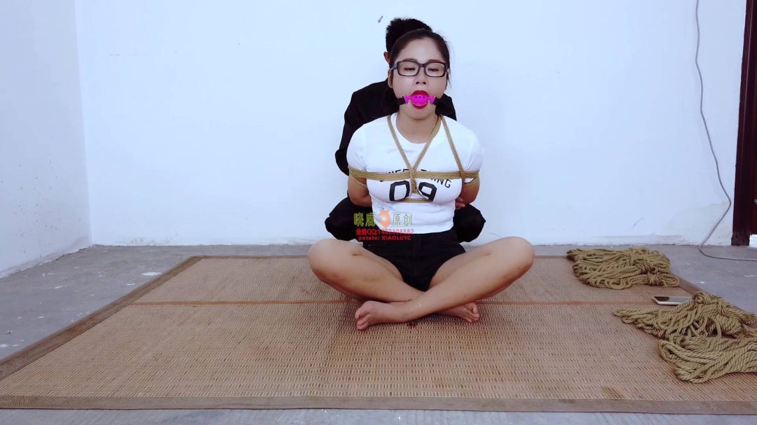 露露被海老缚强制TK 强制捆绑海老缚，第一次带口球口水爆炸-2