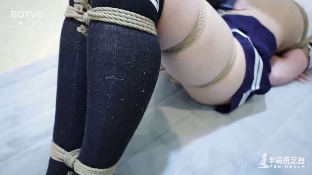 半岛束艺&KING【联合出品】 魔法项链之争（上-下完整版）葛莱芬多VS邦德-3