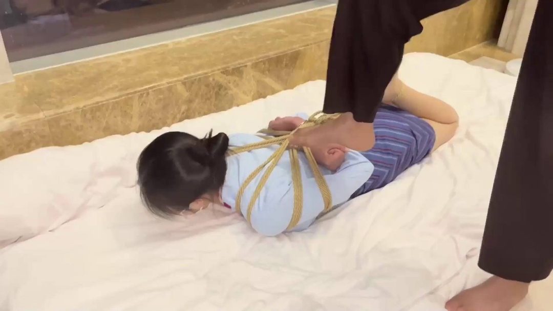 小美女职员问卷事件（正片）小姐姐喜欢双人KB-4