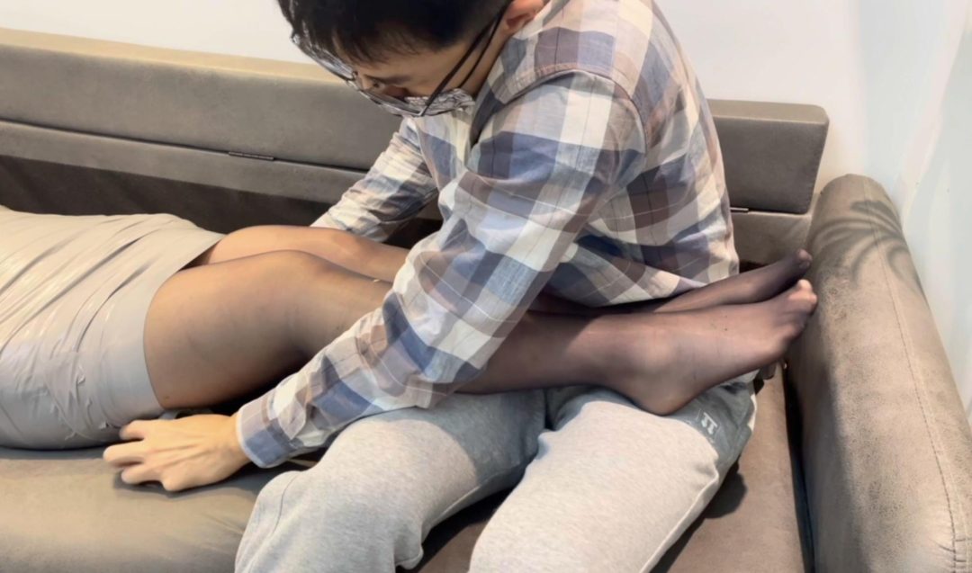 【小鹿】又到了，小鹿的胶带木乃伊时间-4