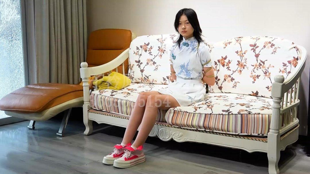 佳佳 五花驷马-3