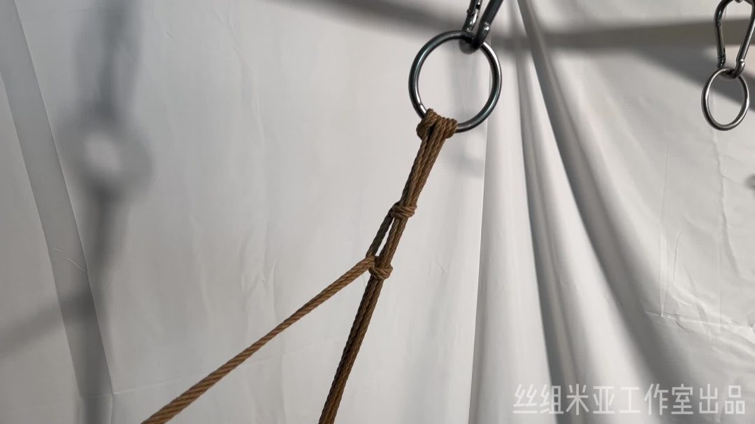 女职员没有完成老板的任务而遭受到驷马绑缚惩罚-7
