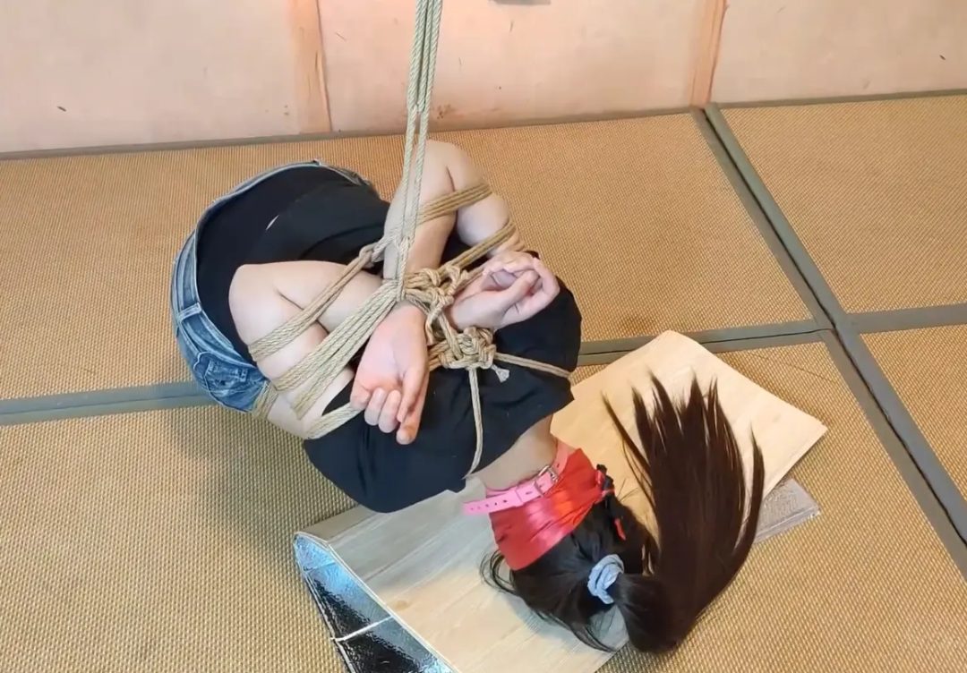 周洋初体验，各种紧缚-7
