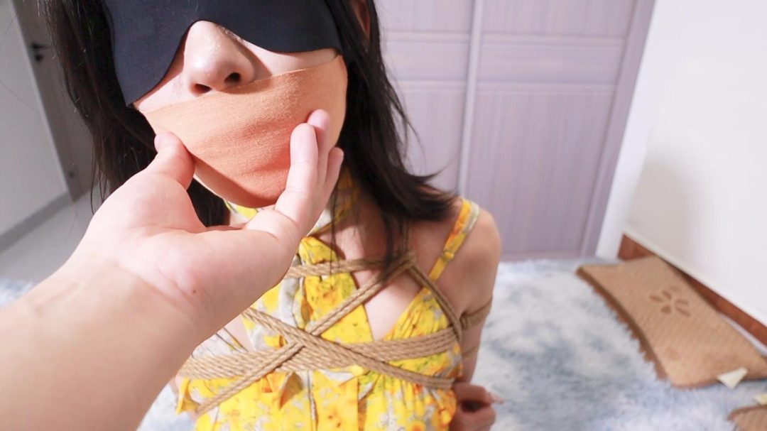 皆非定拍-合租女室友的秘密（三）服从小猫+多层堵嘴+项圈牵引+SP-3