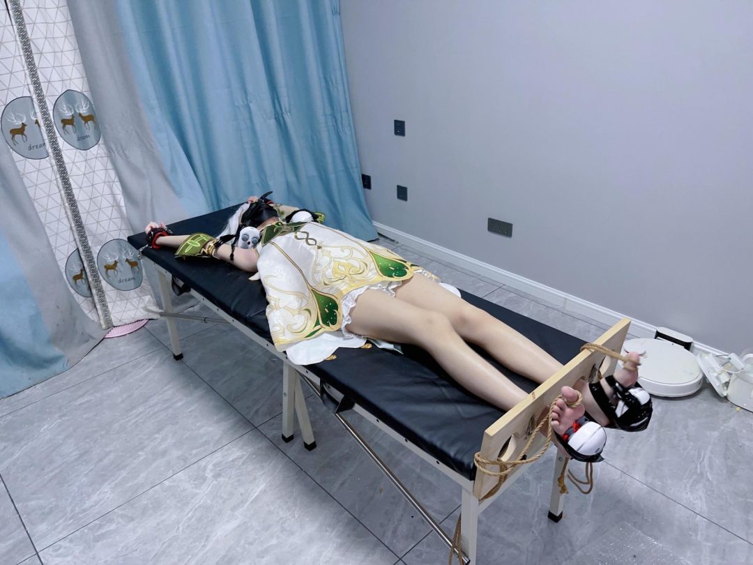 小草神的山药泥地狱痒责2（下），极限感官折磨，足底、腋窝4个按摩仪痒刑放置+手指气垫梳痒刑（超长时间+采访感受）-7