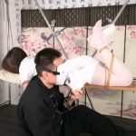 【床上的玩物系列】上铺妹子的小手–白丝、运动鞋、放置、TK、鞭打、电击