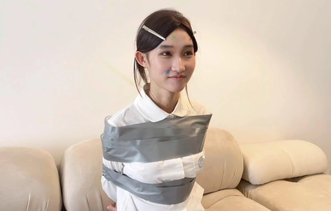 【缚艺录】【小伟】新模的胶带捆绑体验-2