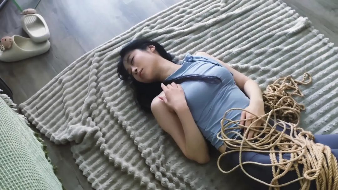 禾一工作室定拍微剧情—《美女家教变绳奴》小麦版 美女老师小麦上门教课 被紧缚 惨遭玩弄 激发M属性后竟然主动求绑-3