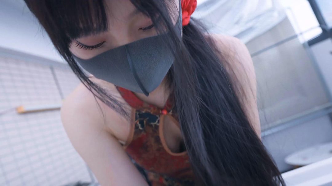 《欠债人妻1-4》 电棍击打、K9、吊缚、狗笼、对镜狠狠蹂躏，粘液足踏+高温蜡烛+口塞猛猛深喉、堵嘴、迷晕、脚铐，一次爽够！-3