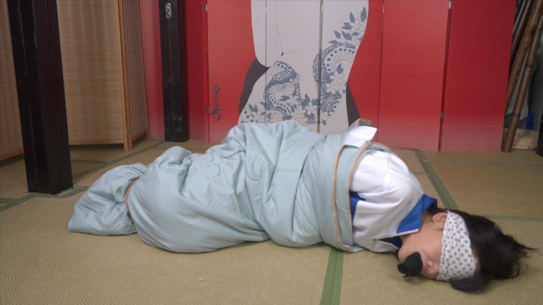 贝壳头，校服棉被包裹-7