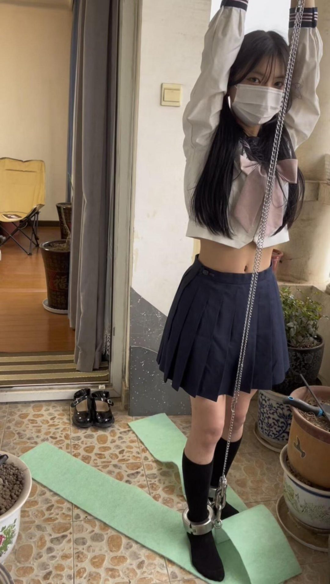 女高中生的10斤重镣体罚日常（上）-2