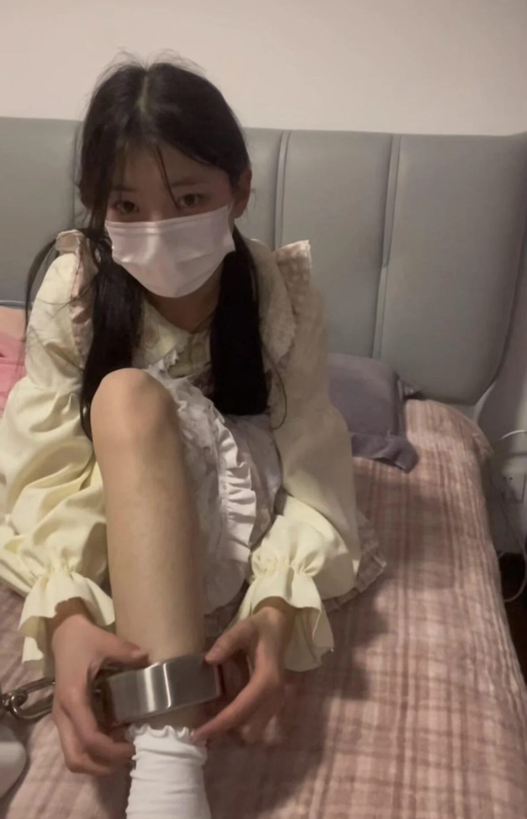 女高中生的10斤重镣体罚日常（下）-3