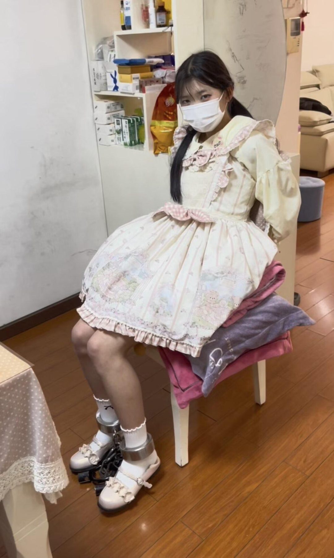 女高中生的10斤重镣体罚日常（下）-2