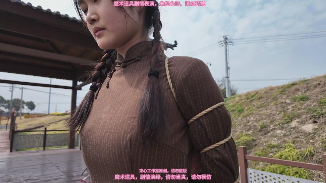月月旗袍，古桥五花，三月拍的，油菜花很漂亮-6