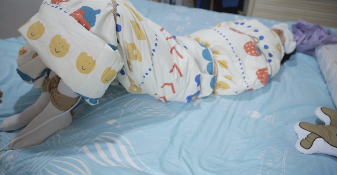 【安妮的芭蕾梦】白丝舞蹈袜芭蕾鞋基本功口活训练强制开腿吊缚立足尖后手合掌缚保鲜膜全包tk-4