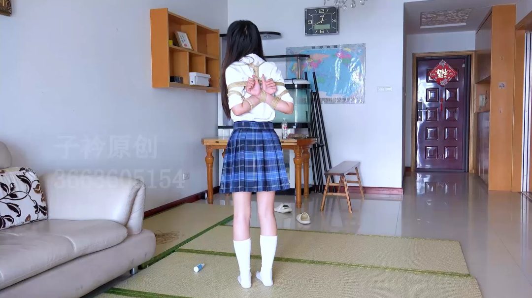 小凝 紧缚挣扎挠痒-5