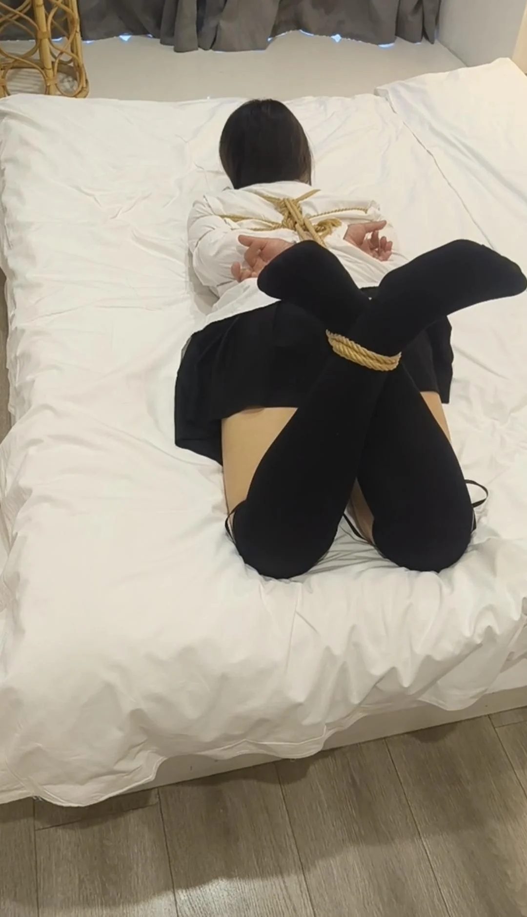 新人小林 台湾人 很怕痒 黑色和肉色长筒袜tk-3