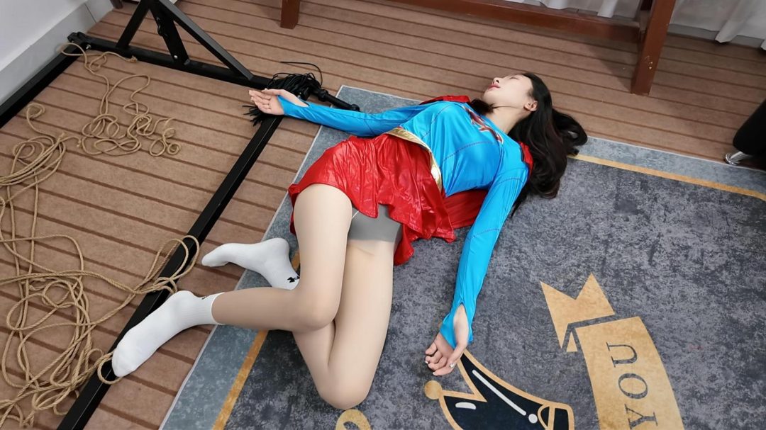 女超人遇难记之佳佳-9