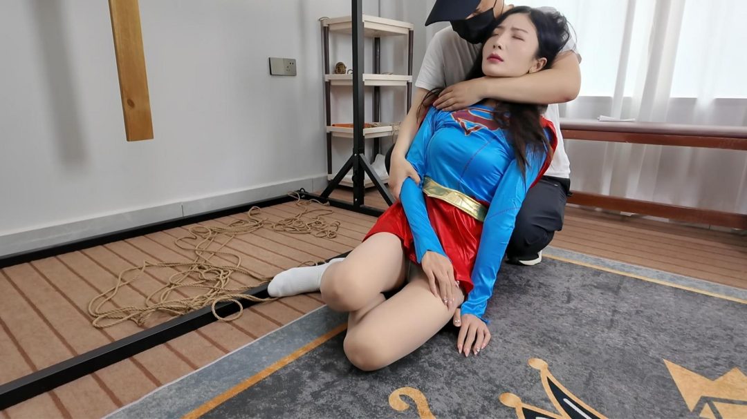 女超人遇难记之佳佳-8