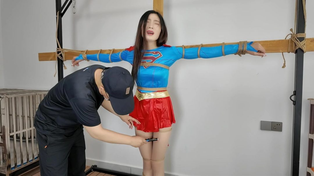 女超人遇难记之佳佳-6